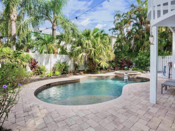 Holmes Beach Vacation Rental with Pool, Spa & Tiki Bar - Anna Maria Island